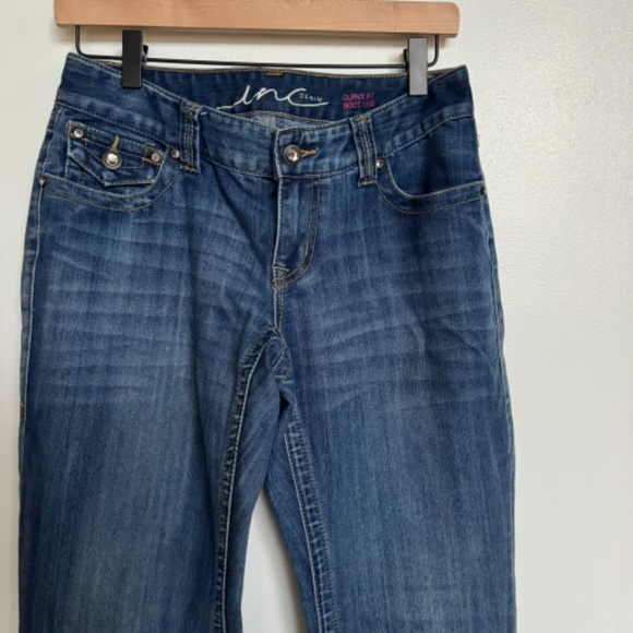 INC International Concepts Curvy Fit Bootleg Rhinestone Bling Jeans Size 4 GUC - Picture 3 of 13